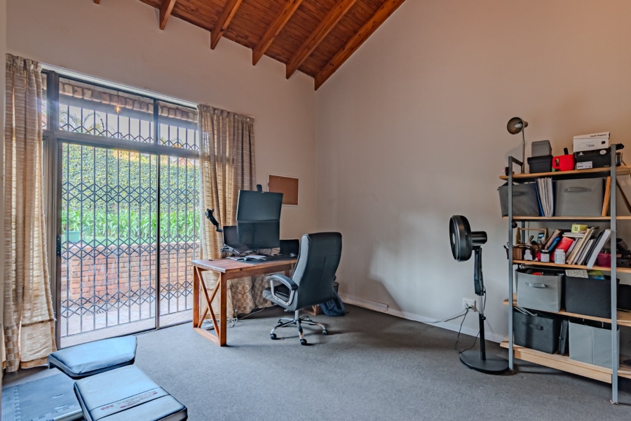 3 Bedroom Property for Sale in Waterkloof Ridge Gauteng