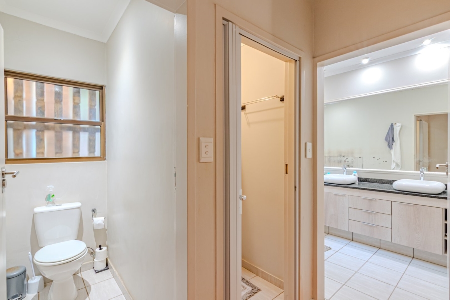 3 Bedroom Property for Sale in Waterkloof Ridge Gauteng
