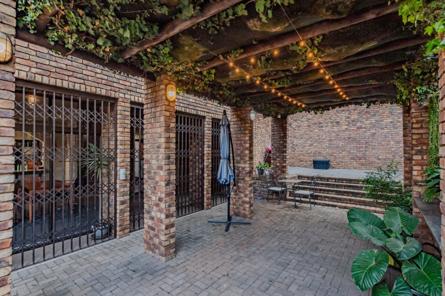 3 Bedroom Property for Sale in Waterkloof Ridge Gauteng