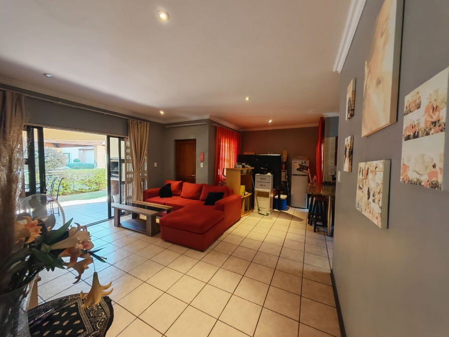 2 Bedroom Property for Sale in Ravenswood Gauteng
