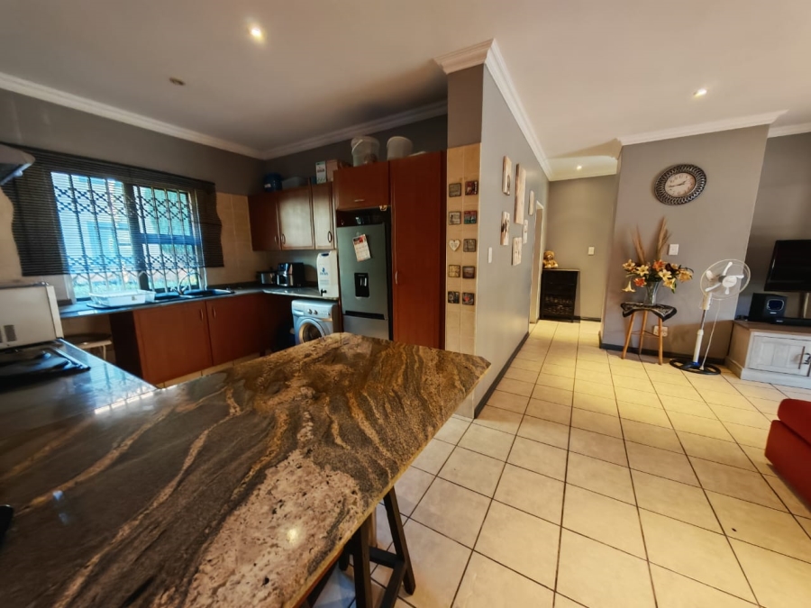 2 Bedroom Property for Sale in Ravenswood Gauteng