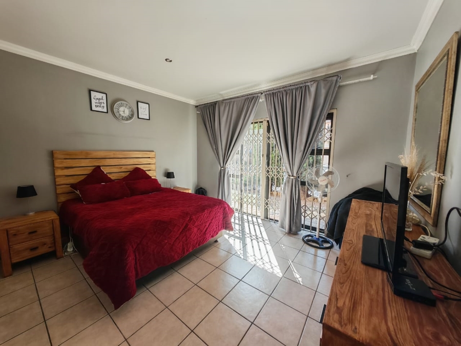 2 Bedroom Property for Sale in Ravenswood Gauteng