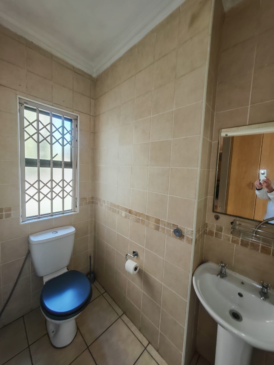 2 Bedroom Property for Sale in Ravenswood Gauteng