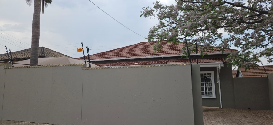 To Let 3 Bedroom Property for Rent in Primrose Gauteng