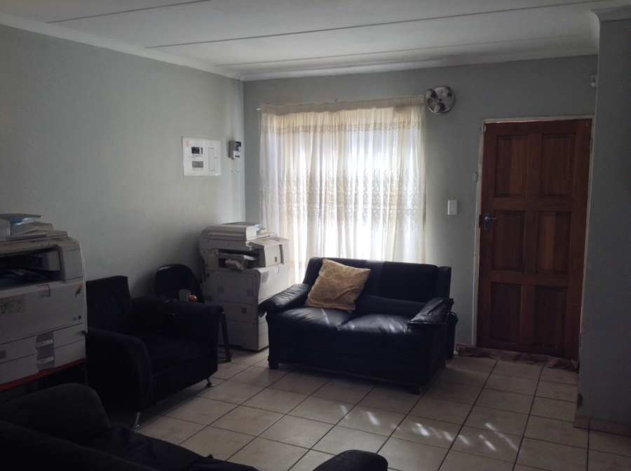 2 Bedroom Property for Sale in Vanderbijlpark CW 5 Gauteng