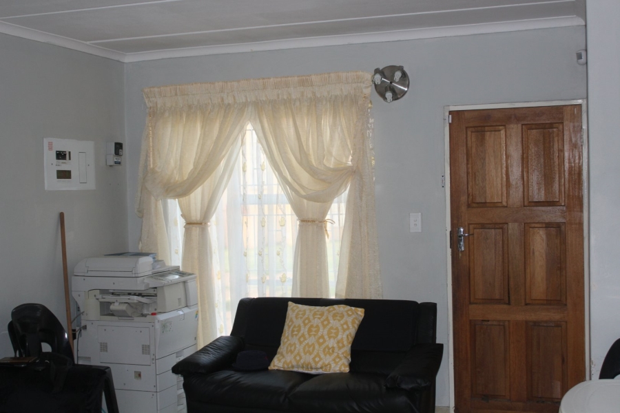 2 Bedroom Property for Sale in Vanderbijlpark CW 5 Gauteng