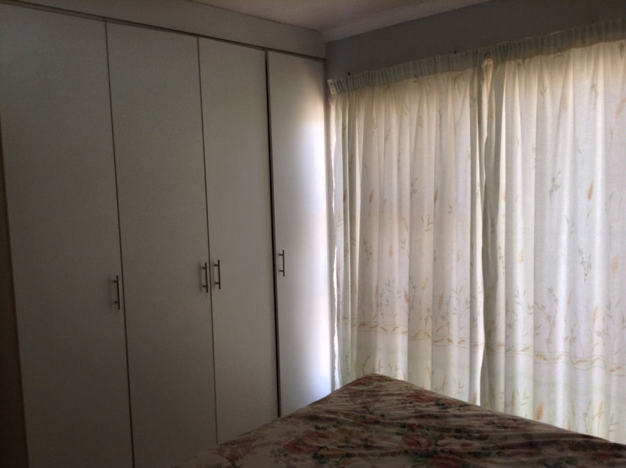 2 Bedroom Property for Sale in Vanderbijlpark CW 5 Gauteng