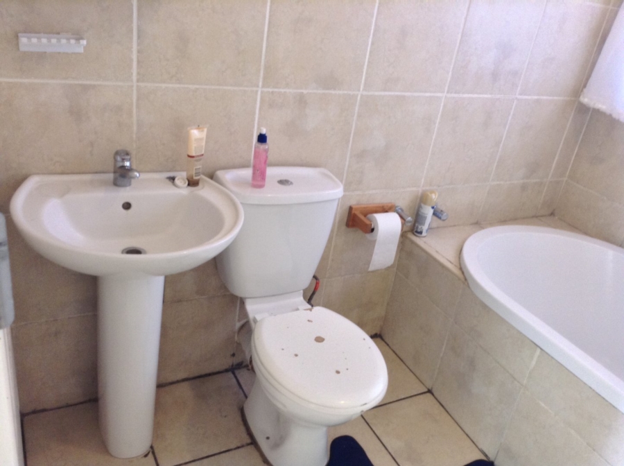 2 Bedroom Property for Sale in Vanderbijlpark CW 5 Gauteng