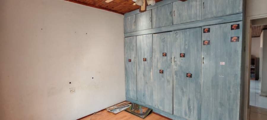 5 Bedroom Property for Sale in Laudium Gauteng