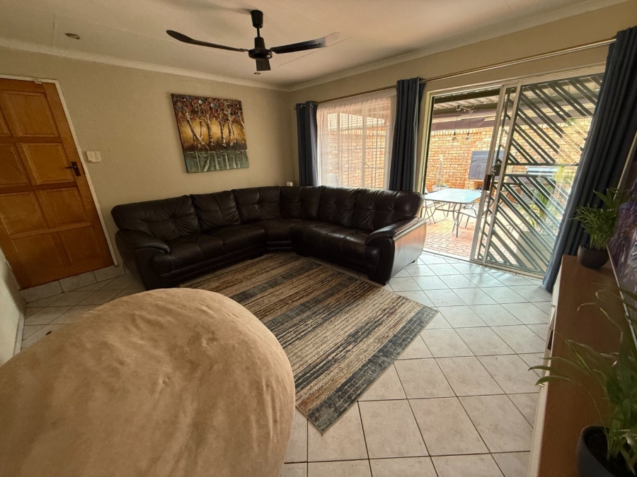 3 Bedroom Property for Sale in Highveld Gauteng