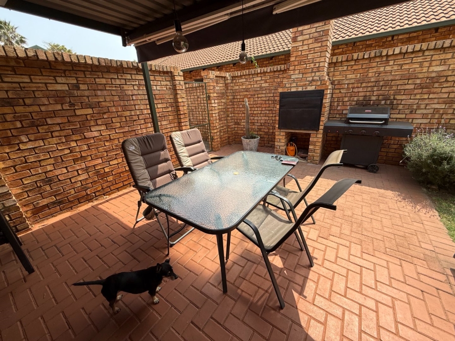 3 Bedroom Property for Sale in Highveld Gauteng