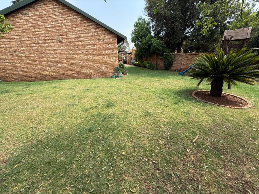3 Bedroom Property for Sale in Highveld Gauteng