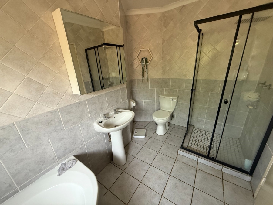 3 Bedroom Property for Sale in Highveld Gauteng