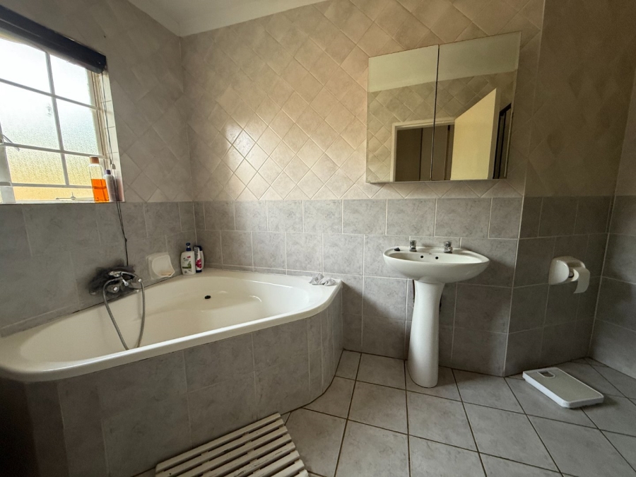 3 Bedroom Property for Sale in Highveld Gauteng