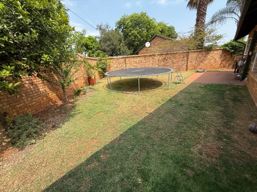 3 Bedroom Property for Sale in Highveld Gauteng
