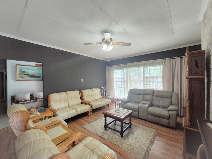 3 Bedroom Property for Sale in Flora Gardens Gauteng