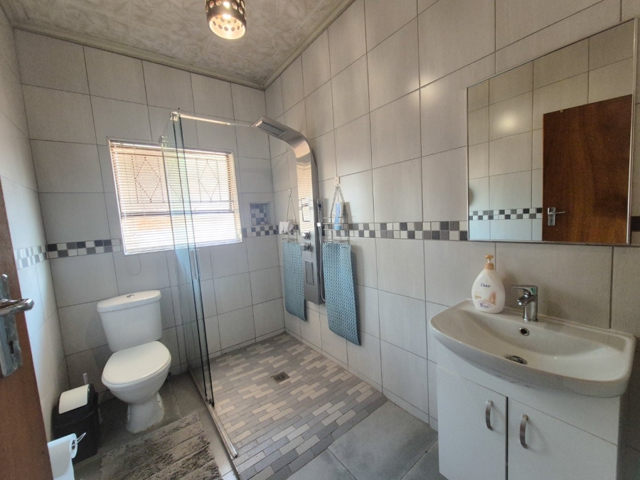 3 Bedroom Property for Sale in Flora Gardens Gauteng
