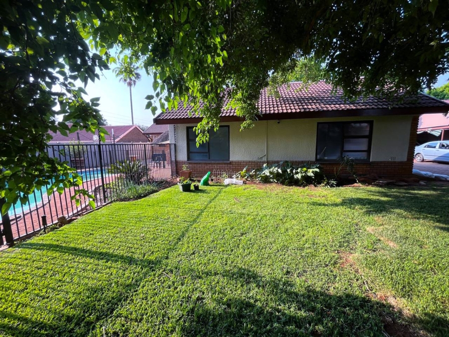 3 Bedroom Property for Sale in Flora Gardens Gauteng