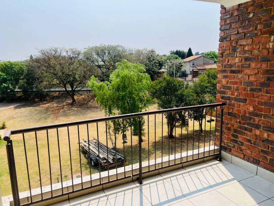 2 Bedroom Property for Sale in Wychwood Gauteng