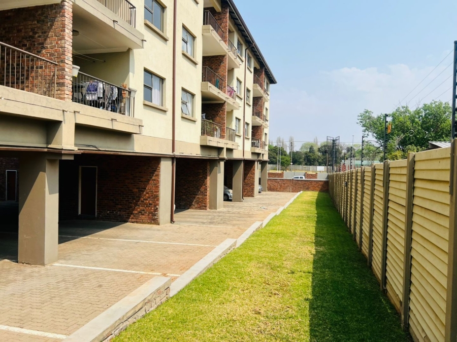 2 Bedroom Property for Sale in Wychwood Gauteng