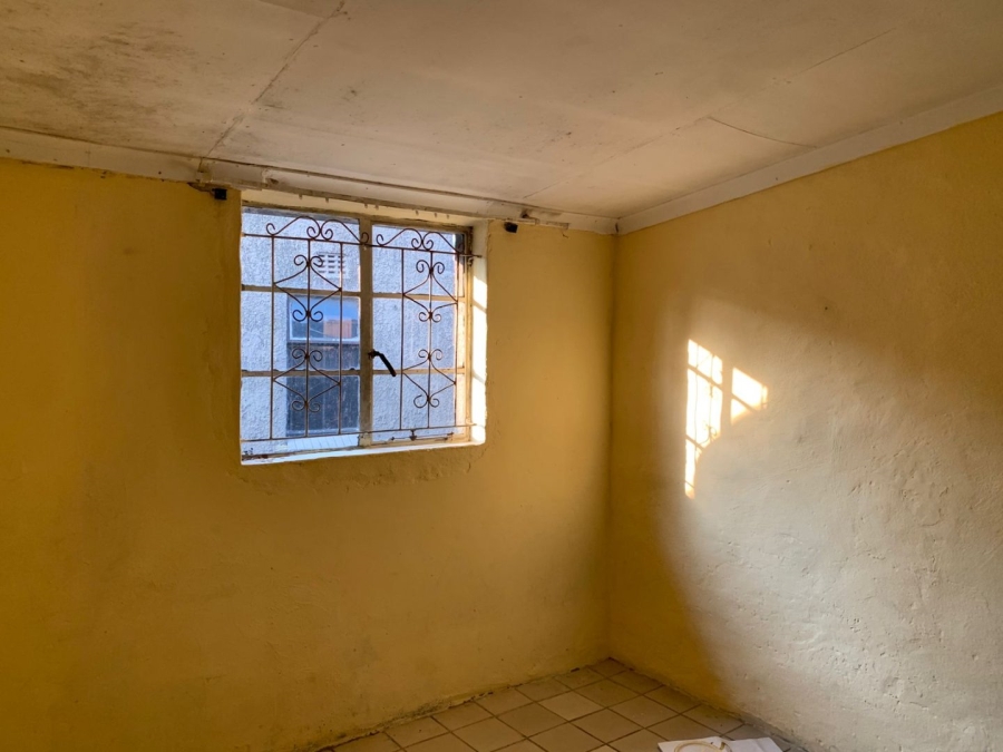 2 Bedroom Property for Sale in Diepkloof Zone 1 Gauteng