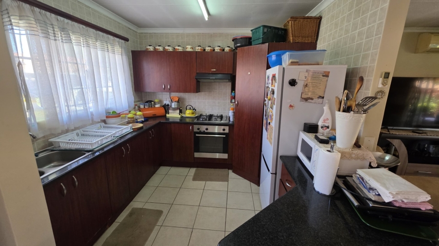 2 Bedroom Property for Sale in Montana Tuine Gauteng