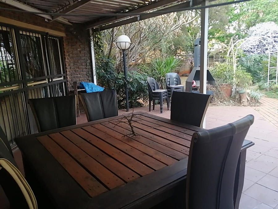 4 Bedroom Property for Sale in Wierda Park Gauteng