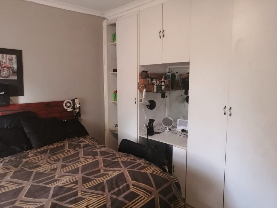 4 Bedroom Property for Sale in Wierda Park Gauteng