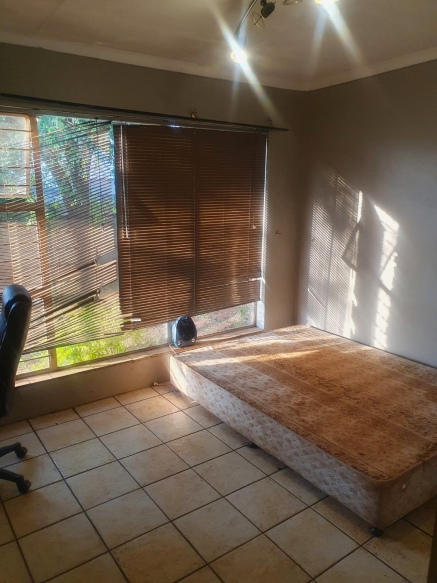 4 Bedroom Property for Sale in Wierda Park Gauteng
