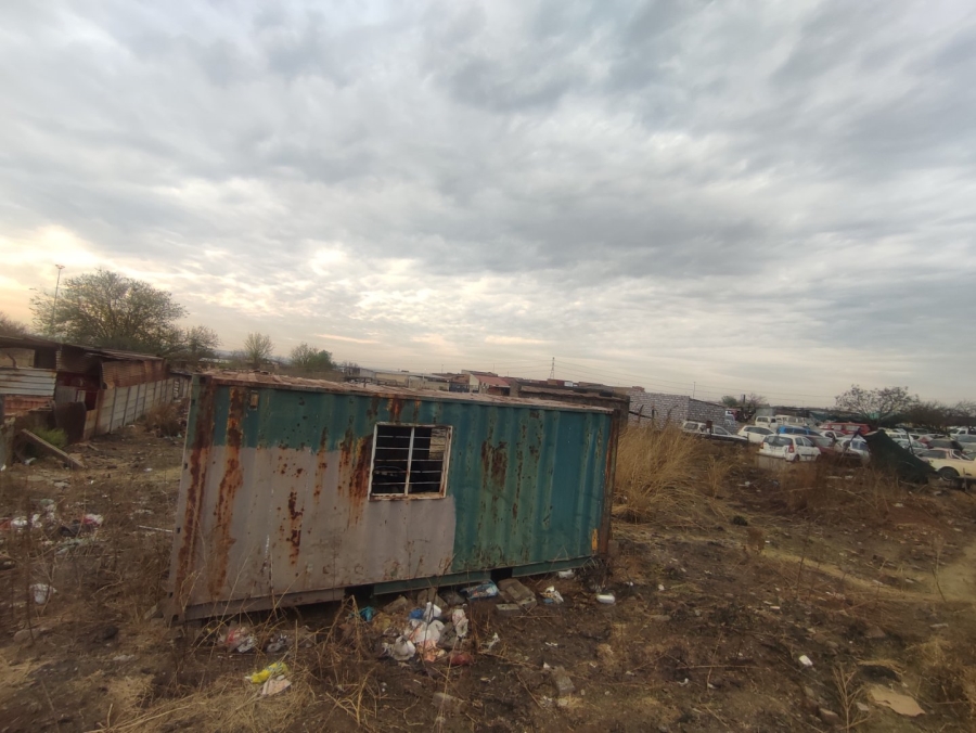 Commercial Property for Sale in Vosloorus Gauteng