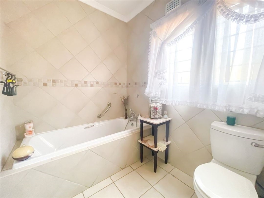 2 Bedroom Property for Sale in Benoni North Gauteng