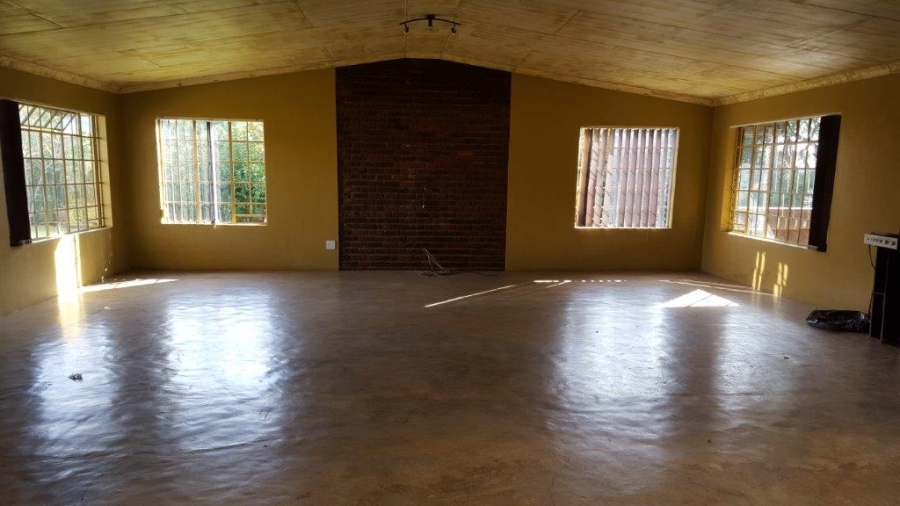 To Let 4 Bedroom Property for Rent in Lanseria Gauteng