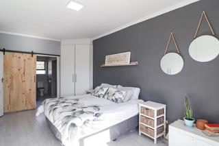 3 Bedroom Property for Sale in Crystal Park Gauteng