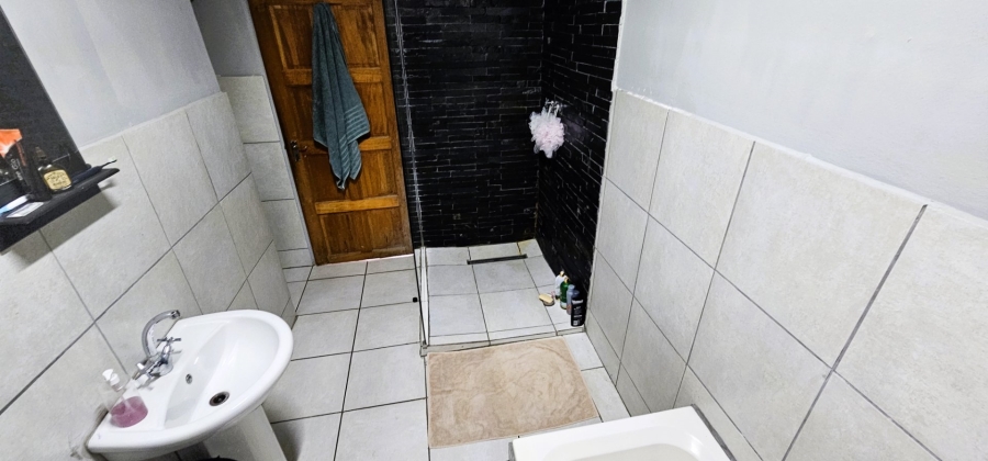 3 Bedroom Property for Sale in Risiville Gauteng