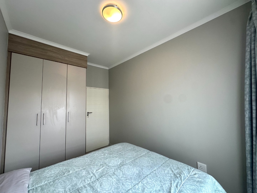 2 Bedroom Property for Sale in Crowthorne AH Gauteng