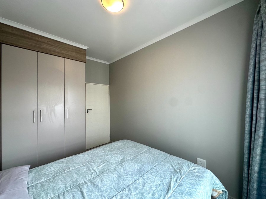 2 Bedroom Property for Sale in Crowthorne AH Gauteng