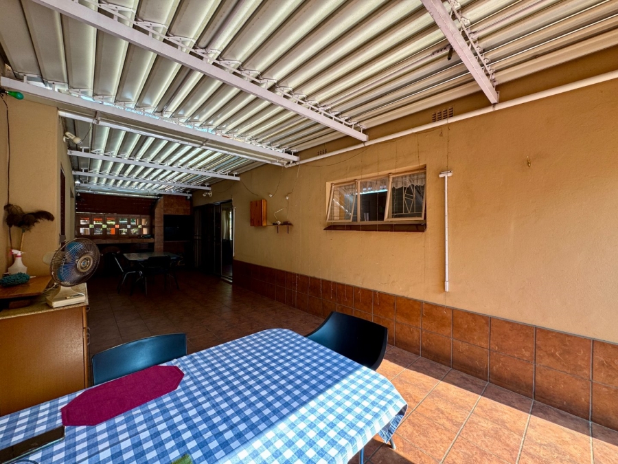 3 Bedroom Property for Sale in Lyttelton Manor Gauteng