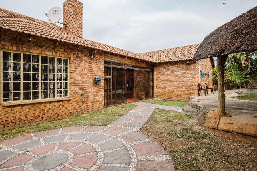 3 Bedroom Property for Sale in Alan Manor Gauteng