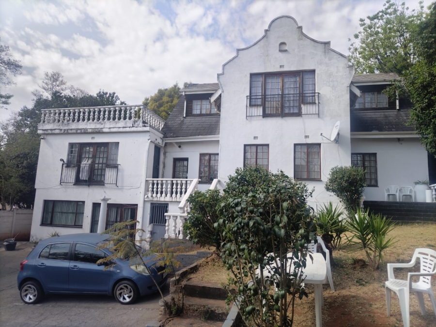 6 Bedroom Property for Sale in Melville Gauteng