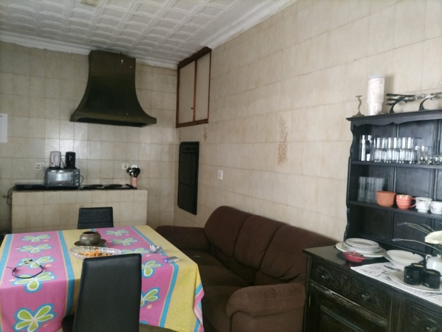 6 Bedroom Property for Sale in Melville Gauteng