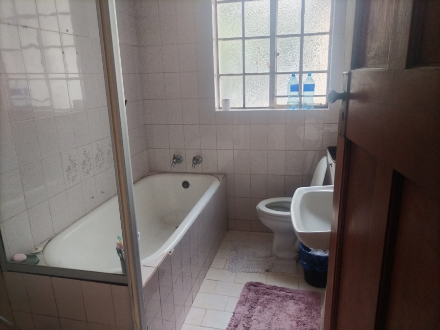6 Bedroom Property for Sale in Melville Gauteng