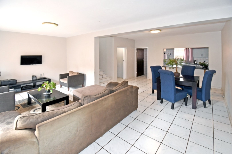 3 Bedroom Property for Sale in Wierda Park Gauteng
