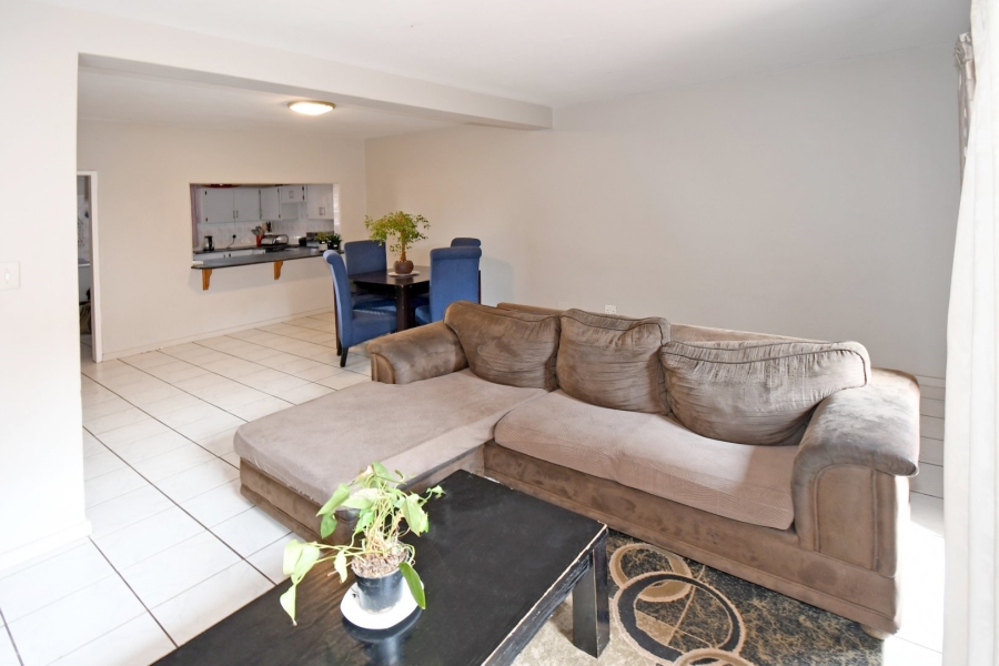 3 Bedroom Property for Sale in Wierda Park Gauteng