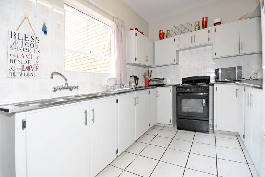 3 Bedroom Property for Sale in Wierda Park Gauteng
