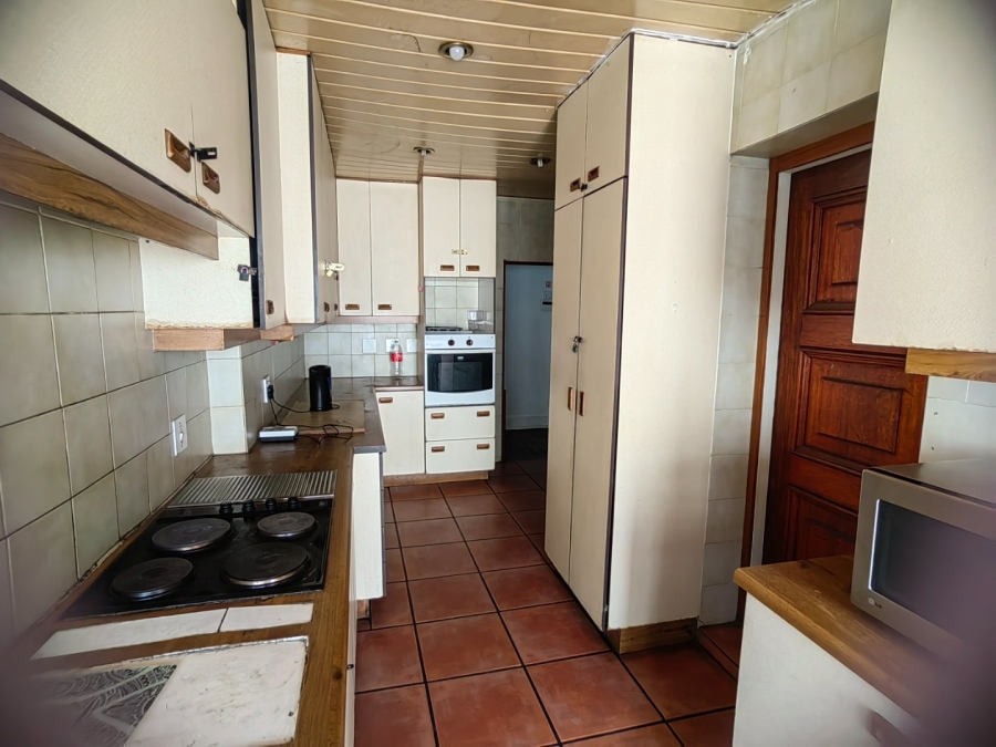 9 Bedroom Property for Sale in Westdene Gauteng