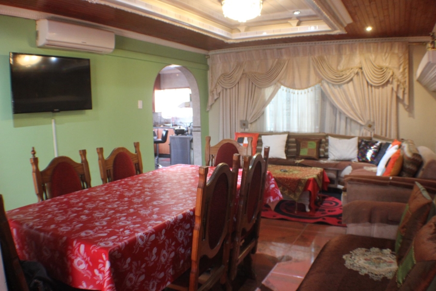 5 Bedroom Property for Sale in Mid Ennerdale Gauteng