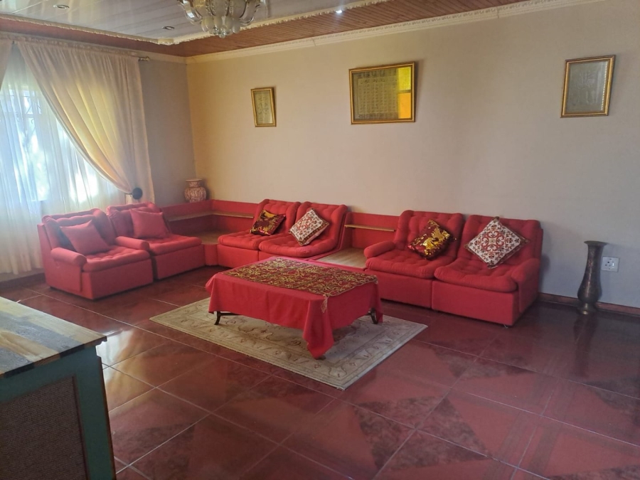5 Bedroom Property for Sale in Mid Ennerdale Gauteng