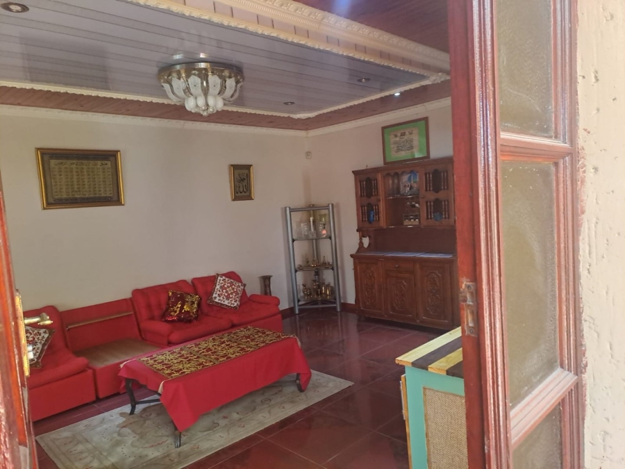 5 Bedroom Property for Sale in Mid Ennerdale Gauteng