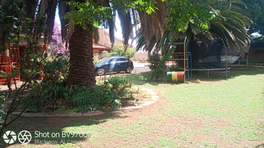 5 Bedroom Property for Sale in Mid Ennerdale Gauteng