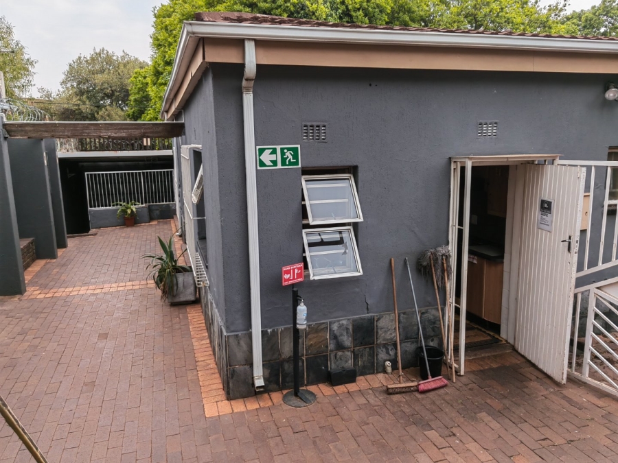 8 Bedroom Property for Sale in Westdene Gauteng